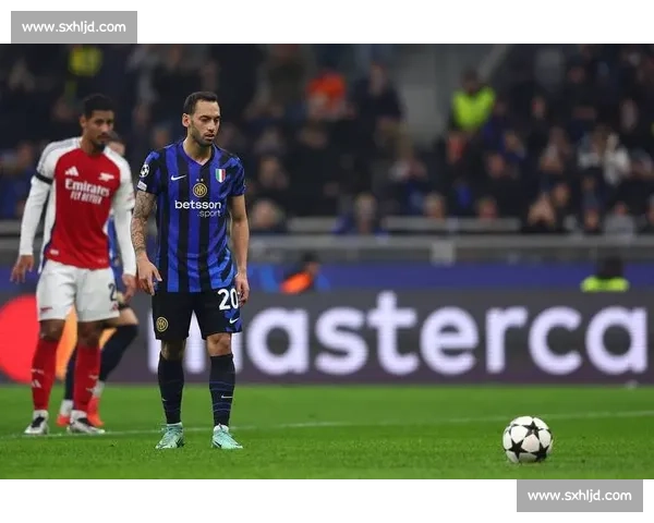 加拉塔萨雷 1500 万欧敲定恰尔汗奥卢 土媒:国米放弃球员交换协议接近达成