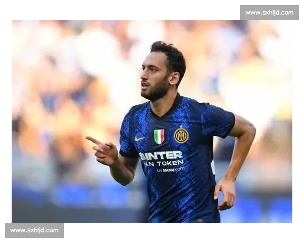 加拉塔萨雷 1500 万欧报价恰尔汗奥卢,国米坚持 4000 万欧要价 加拉塔萨雷 1500 万欧报价恰尔汗奥卢,国米坚持 4000 万欧要价