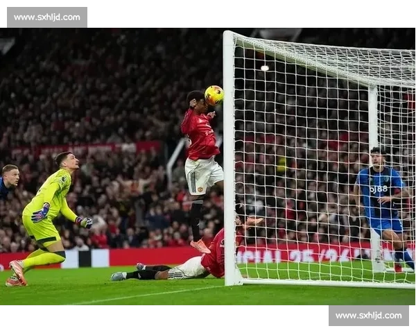 迪亚洛续约曼联！科特迪瓦飞翼化身红魔新拳王，锋线暴力美学再升级