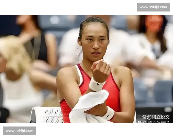 郑钦文憾负阿尼西莫娃止步四强，后勤失误成致命伤！奖金首进前十，柏林站再战萨巴伦卡