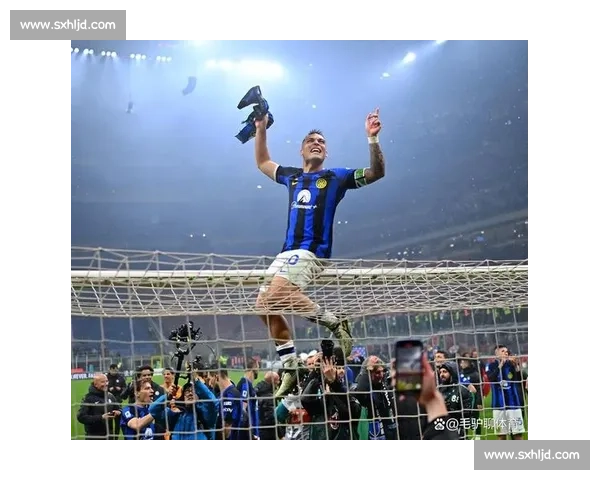 雷内亮剑!弗鲁米嫩塞 2-0 斩国米,南美铁卫:强敌面前我们永不低头 雷内亮剑!弗鲁米嫩塞 2-0 斩国米,南美铁卫:强敌面前我们永不低头