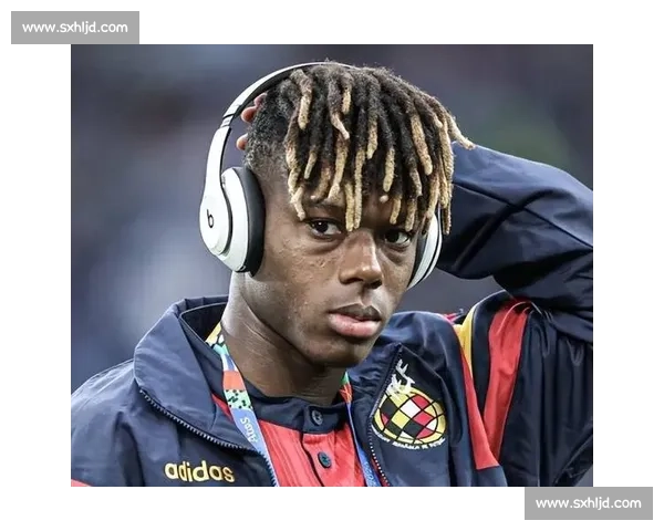 巴萨加速尼科 - 威廉姆斯季前赛加盟 哈维期待边路新星融入战术体系